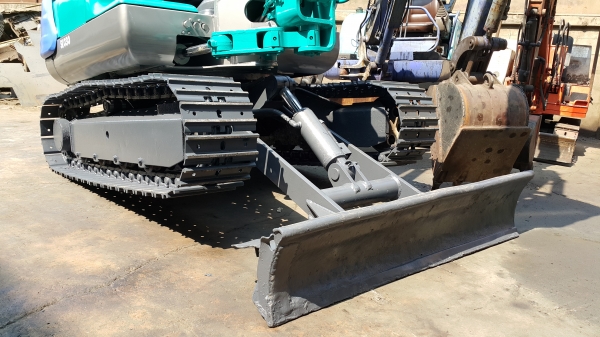 ขาย รถขุด KOBELCO รุ่น SK030 แทร็กเหล็กสวย มือสองญี่ปุ่น ขาย รถขุด KOBELCO รุ่น SK030 แทร็กเหล็กสวย มือสองญี่ปุ่น