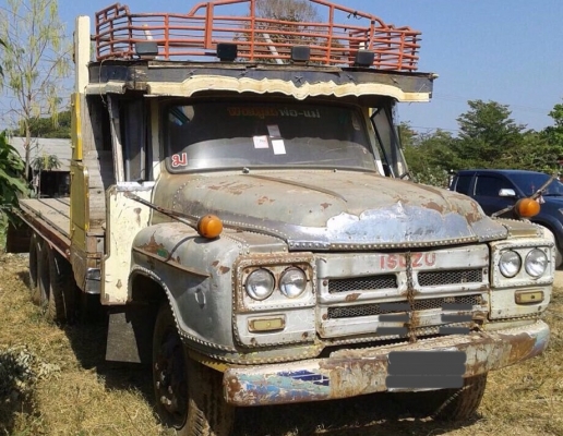 ISUZU TX 145 HP 6BB1 รถหัวยาวสิบล้อเพลาเดียว เทรลเลอร์ท้ายลาดขึ้นรถแบ็คโฮร PC 120,PC 150 ได้เลยไม่มีปัญหาครับ เครื่องแรงดีไม่เยิ้ม ลงเล่มครบพร้อม ภายในเก๋งคอนโซลครบไม่ผุ พวงมาลัยธรรมดา ช่วงล่างดีคัชซีไม่ผุ ยางสภาพดี 60\% เอกสารเล่มทะเบียนครบ ราคาต่อรองได้