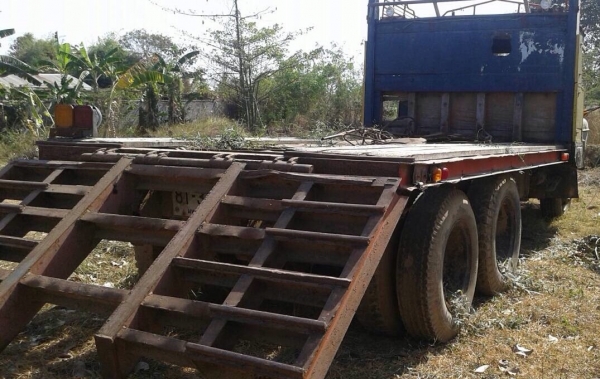 ISUZU TX 145 HP 6BB1 รถหัวยาวสิบล้อเพลาเดียว เทรลเลอร์ท้ายลาดขึ้นรถแบ็คโฮร PC 120,PC 150 ได้เลยไม่มีปัญหาครับ เครื่องแรงดีไม่เยิ้ม ลงเล่มครบพร้อม ภายในเก๋งคอนโซลครบไม่ผุ พวงมาลัยธรรมดา ช่วงล่างดีคัชซีไม่ผุ ยางสภาพดี 60\% เอกสารเล่มทะเบียนครบ ราคาต่อรองได้