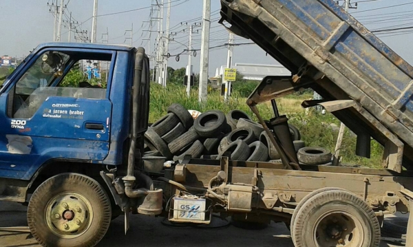 ขายรถบรรทุก 6 ล้อดัมพ์ TOYOTA ไฮหนุ่มทางหลวง 85 แรงม้า ราคา 220000