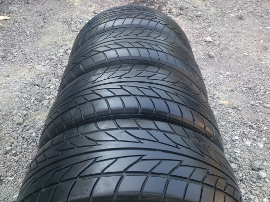 ขายแม็กTE37  4รู100 ออฟ25 กว้าง8นิ้ว 4 วง พร้อมยางNITTO  MADE IN JAPAN 195/55R15 ยางสัปดาห์ที่05ปี13. สวยๆจำนวน 1 ชุด