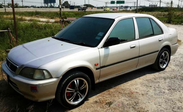 Honda city ปี 97 เกียร์ธรรมดา ติดแก๊ส lpg ระบบหัวฉีด Energy reform แจ้งลงเล่มแล้ว กระจกไฟฟ้าคู่หน้า เซ็นทรัลล็อค ภายในเบาะหุ้มหนังสีดำสวยงาม ฟิล์ม lamina รอบคัน แอร์หนาว ไม่มีปัญหาความร้อน แม็กซ์ 15 ภาษี 58 ราคา 59,000 บาท ดูรถร้านก๋วยเตี๋ยวเต็กกอ ถนน Honda city ปี 97 เกียร์ธรรมดา ติดแก๊ส lpg ระบบหัวฉีด Energy reform แจ้งลงเล่มแล้ว กระจกไฟฟ้าคู่หน้า เซ็นทรัลล็อค ภายในเบาะหุ้มหนังสีดำสวยงาม ฟิล์ม lamina รอบคัน แอร์หนาว ไม่มีปัญหาความร้อน แม็กซ์ 15 ภาษี 58 ราคา 59,000 บาท ดูรถร้านก๋วยเตี๋ยวเต็กกอ ถนน