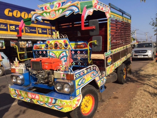 ขายรถเกษตร 4 ล้อไม้ เครื่อง RT 140 แรงรุ่นใหม่พร้อมไดร์สตาร์ทในตัว ถ้าเปลี่ยนเพลา 6 ล้อ เพืมอีก 20,000 บาทคับ กะทะใหม่ยางใหม่คร๊าบ