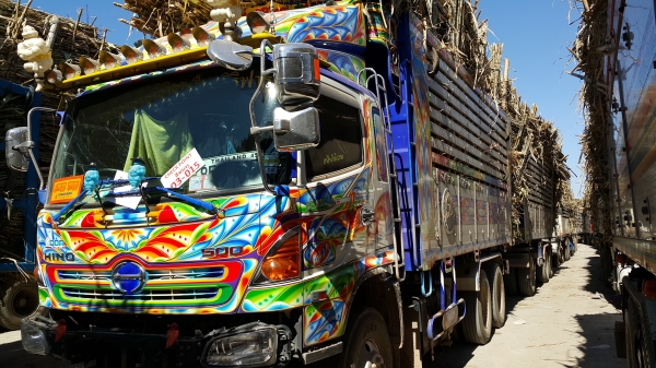 ขายดาวน์ รถพ่วง 22 ล้อ 2 เพลา แม่-ลูก กระบะเนียมคอกเกษตรดั้ม HINO 344 ปี.57 รถวิ่งแค่ 40.000 กว่ากิโล ขายแค่.850.000 สนใจโทร