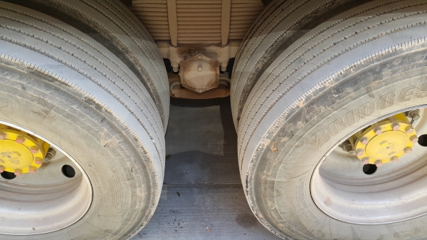 ขายดาวน์ รถพ่วง 22 ล้อ 2 เพลา แม่-ลูก กระบะเนียมคอกเกษตรดั้ม HINO 344 ปี.57 รถวิ่งแค่ 40.000 กว่ากิโล ขายแค่.850.000 สนใจโทร