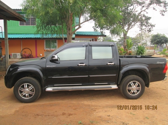 ขาย Isuzu D-Max Super Platinum ปี 2010 มือเดียวป้ายแดง ไมล์น้อยครับ ลดเหลือ 455,000 บาท โทรมาครับ