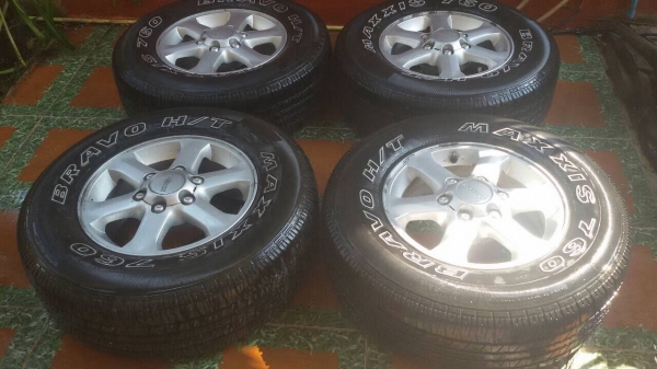 ขายล้อ isuzu 16. พร้อมยาง maxxis