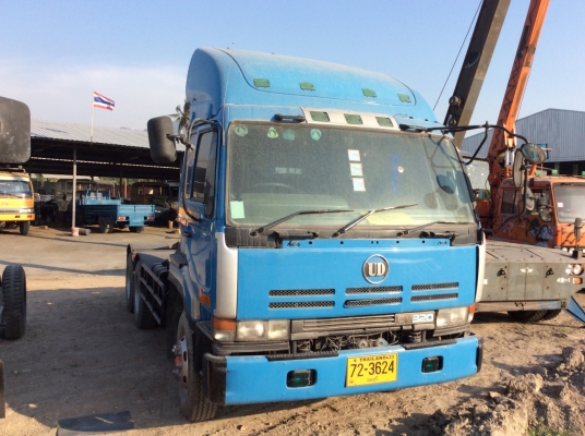 รถบรรทุกหัวลาก UD ติดต่อคุณนริศ 081-733-5156 รถบรรทุกหัวลาก UD ติดต่อคุณนริศ 081-733-5156
