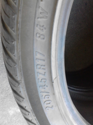 205/45R17 MAXXIS MA-V1 มี 2 เส้น TEL.081-427-3941 205/45R17 MAXXIS MA-V1 มี 2 เส้น TEL.081-427-3941