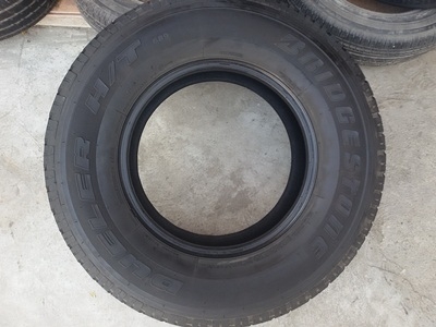 ขายยาง265/70/16 ปี 1711 BRIDGESTONE DUELER 689 1 คู่