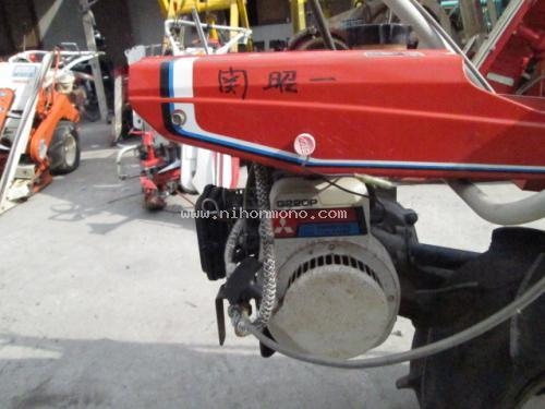 รถเกี่ยวข้าวเดินตาม     MITSUBISHI     MB260   รหัสสินค้า : 14001752  หรือเพิ่มเติมไดที่ www.nihonmono.com