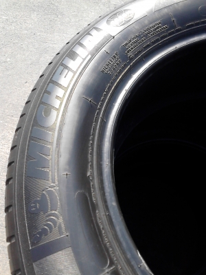 215/60R16 MICHELIN ENERGY XM2 สวยๆ ชุด 4 เส้น กะบะใส่ได้ เก๋งใส่ได้ TEL.081-427-3941 215/60R16 MICHELIN ENERGY XM2 สวยๆ ชุด 4 เส้น กะบะใส่ได้ เก๋งใส่ได้ TEL.081-427-3941