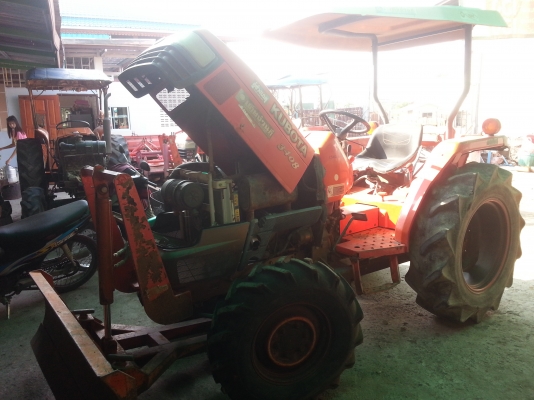 คูโบต้า L3408 4 WD พร้อมใบมีด เดิมๆ