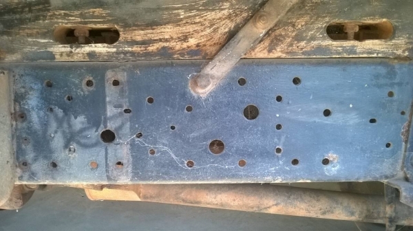 ขาย 4 ล้อโดยสาร เครื่อง 4JG2 100 แรงม้า คัสซีสวย เบาะกับโครงหลังคาดี ทะเบียนพร้อมโอน ราคาต่อรองได้ครับ