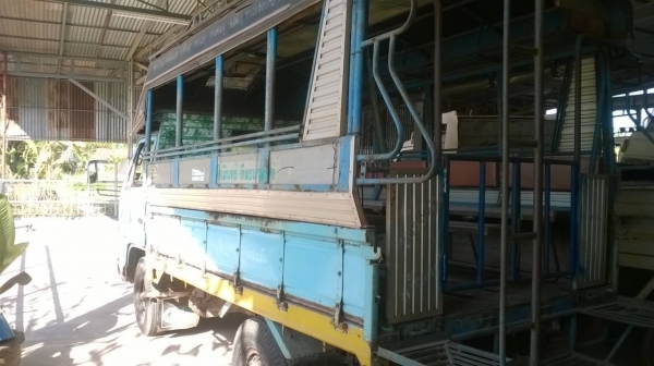 ขาย 4 ล้อโดยสาร เครื่อง 4JG2 100 แรงม้า คัสซีสวย เบาะกับโครงหลังคาดี ทะเบียนพร้อมโอน ราคาต่อรองได้ครับ