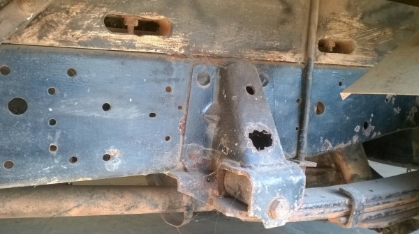 ขาย 4 ล้อโดยสาร เครื่อง 4JG2 100 แรงม้า คัสซีสวย เบาะกับโครงหลังคาดี ทะเบียนพร้อมโอน ราคาต่อรองได้ครับ