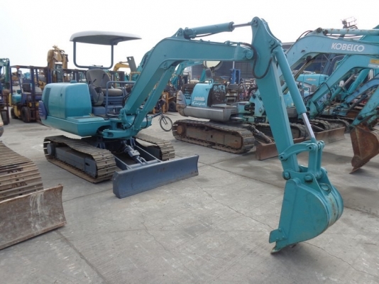 ขายรถขุด KOMATSU PC25-7 ปี1998  สวยๆแน่นๆ