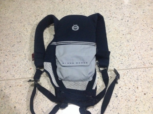 เป้อุ้มเด็ก COMBI มือสองมาตราฐานญี่ปุ่นสภาพดีราคารวมส่ง