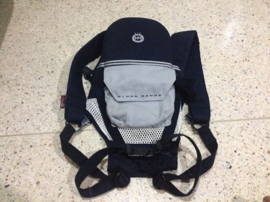 เป้อุ้มเด็ก COMBI มือสองมาตราฐานญี่ปุ่นสภาพดีราคารวมส่ง