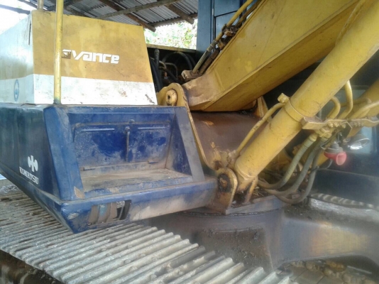 ขายแพคคู่ไม่แยกขาย แบคโฮ KOMATSU PC100-3 กับ เทนเลอร์หัวยาว 2 เพลา เครื่อง EH700 168 แรงม้า ช่วงล่าง FUSO ทะเบียนพร้อมโอนครับ