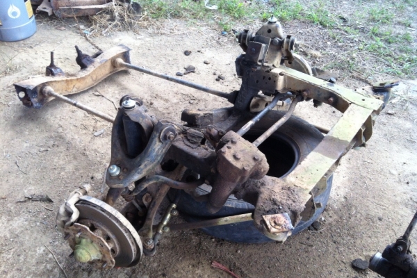 ชุดดิสแพหน้า ดัสสัน 720 ขายยกแพ กระปุก คันชักคันส่ง ดุมดิส ปั๊มเบรค ปีกนก