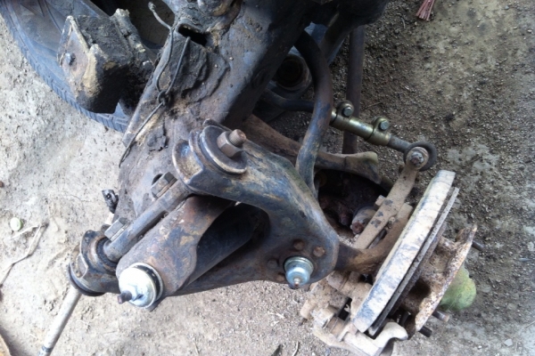 ชุดดิสแพหน้า ดัสสัน 720 ขายยกแพ กระปุก คันชักคันส่ง ดุมดิส ปั๊มเบรค ปีกนก