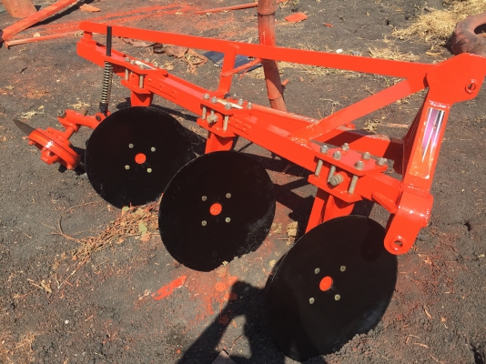 ผานบุก 3 ใบตราช้าง สำหรับL45-47 ผานบุก 3 ใบตราช้าง สำหรับL45-47