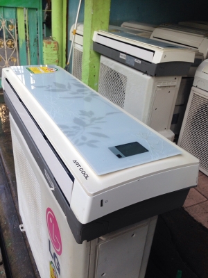 **** ขายแอร์ LG 12000 BTU ตัว TOP **** **** ขายแอร์ LG 12000 BTU ตัว TOP ****