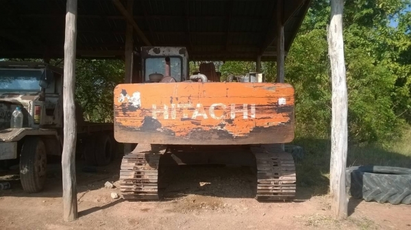 ขายแพคคู่ไม่แยกขายนะครับ เอกสารสัญญาซื้อขายทั้ง 2 คัน แบคโฮ HITACHI EX200-2 กับเทนเลอร์เรียล เครื่อง 185 แรงม้า  เพาวเวอร์ เบรคลมดัน ราคาต่อรองได้ครับ