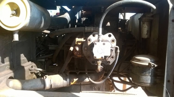 ขายแพคคู่ไม่แยกขายนะครับ เอกสารสัญญาซื้อขายทั้ง 2 คัน แบคโฮ HITACHI EX200-2 กับเทนเลอร์เรียล เครื่อง 185 แรงม้า  เพาวเวอร์ เบรคลมดัน ราคาต่อรองได้ครับ