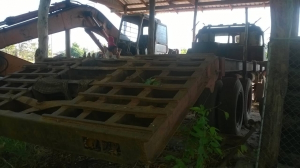 ขายแพคคู่ไม่แยกขายนะครับ เอกสารสัญญาซื้อขายทั้ง 2 คัน แบคโฮ HITACHI EX200-2 กับเทนเลอร์เรียล เครื่อง 185 แรงม้า  เพาวเวอร์ เบรคลมดัน ราคาต่อรองได้ครับ