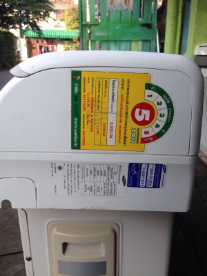 **** ขายแอร์ Samsung 12500 BTU สภาพสวย ****