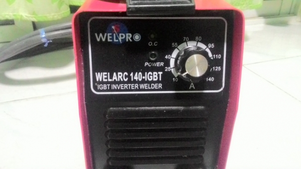 เครื่องเชื่อมระบบอินเวอร์เตอร์ welpro 140 IGBT สภาพดีผ่านการใช้งานมาน้อย อุปกรณ์สายเชื่อมครบพร้อมใช้