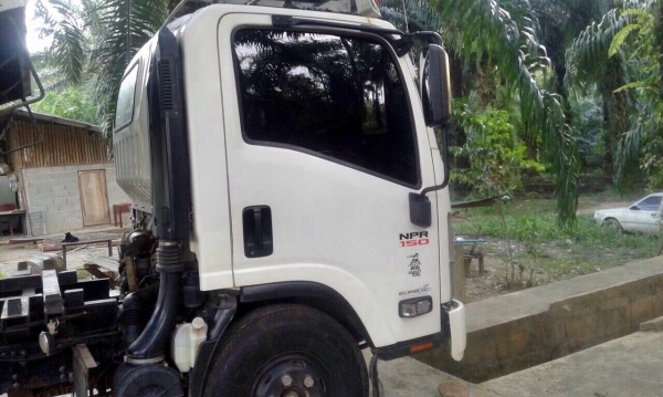 ขายรถ6ล้อดั้มพ์ ISUZU ELF NPR เครื่อง 150 แรงม้า ปี 51 วิ่ง 1xx,xxx ก.ม.สนใจโทร 081-970-1072