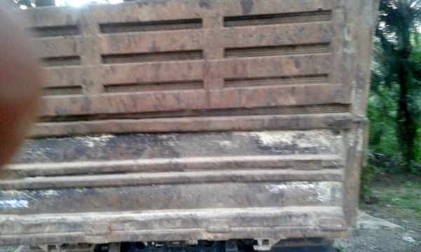 ขายรถ6ล้อดั้มพ์ ISUZU ELF NPR เครื่อง 150 แรงม้า ปี 51 วิ่ง 1xx,xxx ก.ม.สนใจโทร 081-970-1072