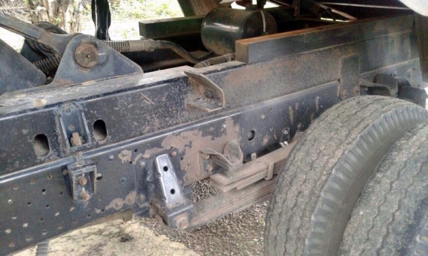 รถอีซูซุ  6  ล้อดั้ม 150 แรงม้า. ปี 52  สนใจติดต่อ 081 - 6079515