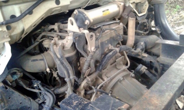 รถอีซูซุ  6  ล้อดั้ม 150 แรงม้า. ปี 52  สนใจติดต่อ 081 - 6079515