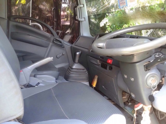 รถอีซูซุ  6  ล้อดั้ม 150 แรงม้า. ปี 52  สนใจติดต่อ 081 - 6079515