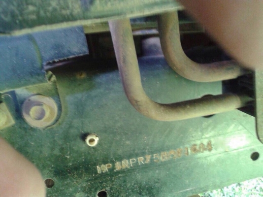 รถอีซูซุ  6  ล้อดั้ม 150 แรงม้า. ปี 52  สนใจติดต่อ 081 - 6079515