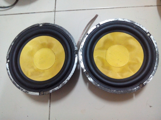 ขายลำโพง6"โครงหล่อ 1คู่ ราคา300บาท