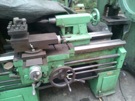 เครื่องกลึง