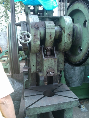 เครื่องปั๊มเฟือง35ตัน