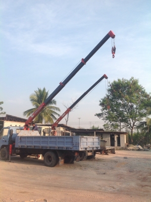 ขายสด  ผ่อน  หกล้อดาวน์ 100000  NQR  66 เครื่อง 4HF1 ติดเครน 2.5 t 4ปอก 3 ชัก