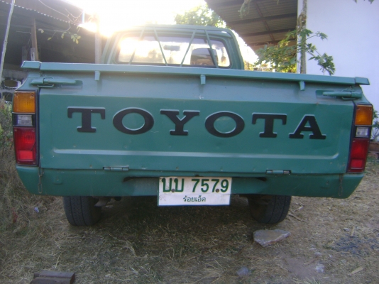 TOYOTA LN40 5ขอ รถสวยๆ ราคา 62,000 บาท TOYOTA LN40 5ขอ รถสวยๆ ราคา 62,000 บาท