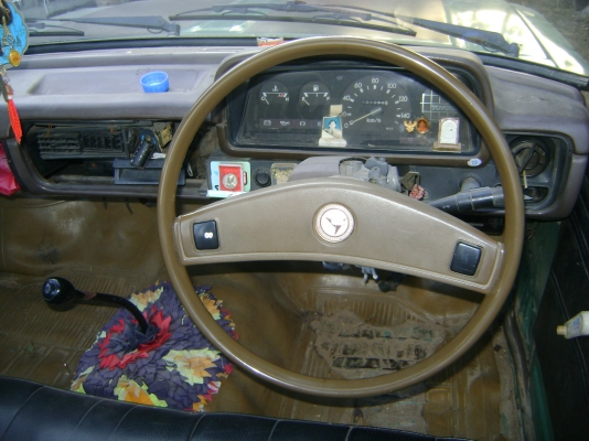 TOYOTA LN40 5ขอ รถสวยๆ ราคา 62,000 บาท TOYOTA LN40 5ขอ รถสวยๆ ราคา 62,000 บาท