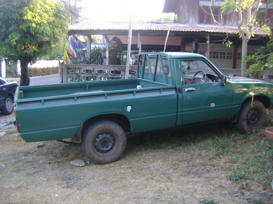 TOYOTA  LN40  5ขอ  รถสวยๆ   ราคา 62,000  บาท