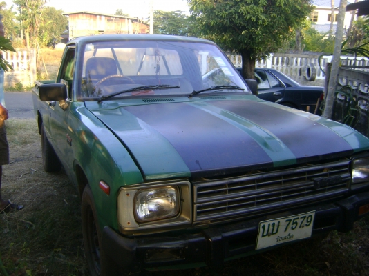 TOYOTA LN40 5ขอ รถสวยๆ ราคา 62,000 บาท TOYOTA LN40 5ขอ รถสวยๆ ราคา 62,000 บาท