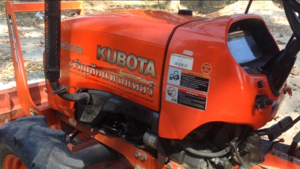 รถไถ KUBOTA L3608 มีภาพวีดีโอ อายุการใช้งาน 1988 ชั่วโมง พร้อมอุปกรณ์ 3 รายการ ผานดันหน้า โรตารี ผาน 6 เครื่ิองดี ราคา315,000 บาท รถสวยสภาพ 90\% พร้อมใช้งานรถสวยสภาพเดิมๆ สนใจติดต่อ คุณชัยยา สตึก โทร 081-9972972 089-9451778