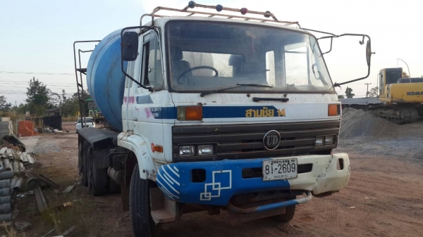 ขายด่วนรถโม่ปูนสิบล้อNISSAN CW431H เครื่อง 290 แรง ราคาเบาๆ0843923995