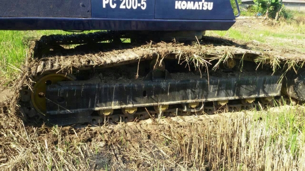 ขายKOMATSU PC 200-5 สภาพสวยพร้อมใช้ ราคาต่อรองได้ ติดต่อได้ที่คุณ อ๊อฟ พิจิตร 086-737-9991 ขายKOMATSU PC 200-5 สภาพสวยพร้อมใช้ ราคาต่อรองได้ ติดต่อได้ที่คุณ อ๊อฟ พิจิตร 086-737-9991